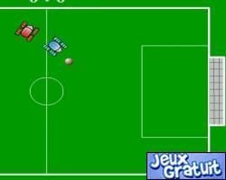 Soccer a est un jeu de foot qui sort de l'ordinaire.en effet, vous controler un robot (rouge) que vous controlez a l'aide des fleches gauche et droites, et vous devez marquer des buts contre votre adversaire(robot bleu). bon jeu a toutes et a tous.