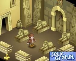 The pharaon's tomb est un jeu d'aventure.vous controlez un explorateur a l'aide des fleches du clavier. promenez vous dans les differentes salles et dejouez les piege tout en recoltant des pieces d'or.les touches a et z servent a selectioner quelque chose dans votre inventaire. bon jeu a toutes et a tous.